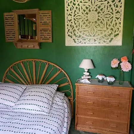 La Desirade * Le Coudray-Macouard